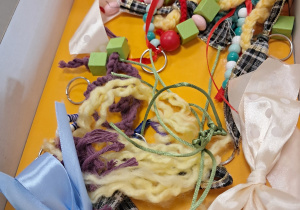 Przedmioty z kiermaszu