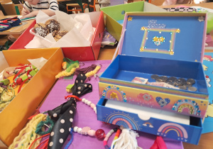 Skrzynka z pieniędzmi