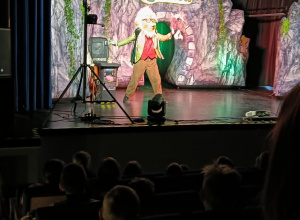 Wycieczka do Gminnego Ośrodka Kultury w Woli Krzysztoporskiej