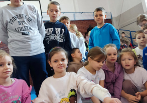 Uczniowie biorący udział w zajeciach