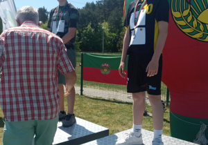 Wręczenie medalu zwycięzcy