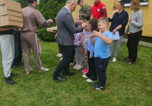 Wręczenie uczniom nagród i medali